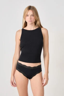 Schwarze Shorty mit Spitze – Eleganter Komfort aus weicher Mikrofaser 6 Schwarze Shorty mit Spitze – Eleganter Komfort aus weicher Mikrofaser -Etam Verkäufe 647464205 6