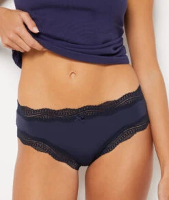 Eleganter Spitzen-Shorty in Blau – Zarte Mikrofaser-Unterwäsche für Damen -Etam Verkäufe 647464224 b