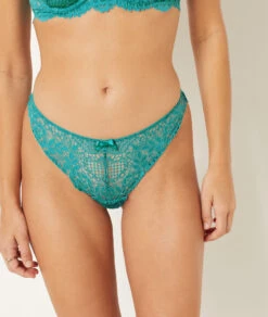 Eleganter Spitzen Tanga in Türkis - Komfort & Stil für jeden Tag