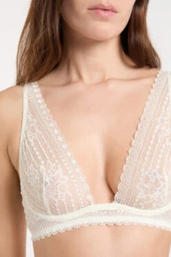 Triangel-Balconette BH ohne Schalen – Ultraleicht in Ekrü -Etam Verkäufe 650953580 c