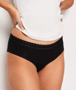 Bequeme Baumwoll-Shorty in Schwarz mit eleganter Spitze -Etam Verkäufe 650990805 b