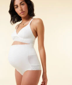 Umstands-Panty mit hoher Taille und flexiblem Bauchband - Ekrü