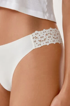 Weicher Mikrofaser Slip Damen in Weiß mit eleganter Spitze 9 Weicher Mikrofaser Slip Damen in Weiß mit eleganter Spitze -Etam Verkäufe 651567701 c