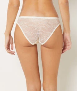 Elegante Spitzen Panty in Ecru mit Floralem Muster 7 Elegante Spitzen Panty in Ecru mit Floralem Muster -Etam Verkäufe 651658980 a