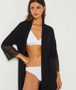 Negligé Mit Spitzendetails SCHWARZ