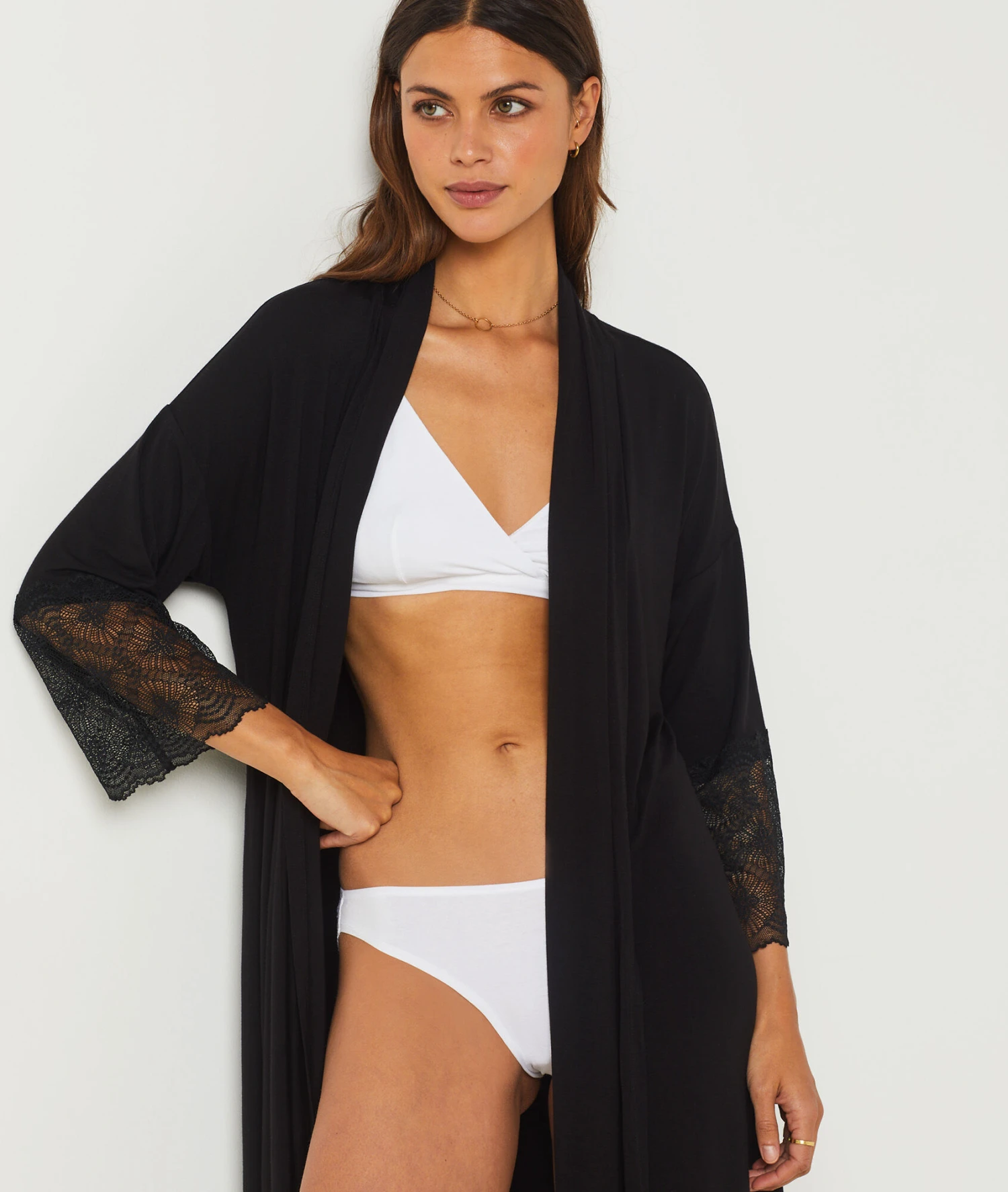 Negligé Mit Spitzendetails SCHWARZ 1 Negligé Mit Spitzendetails SCHWARZ