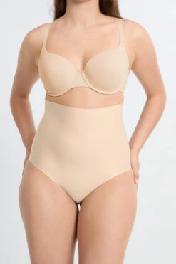 Figurformende Panty mit Hoher Taille - Extra Starker Halt & Bauch-Weg Effekt