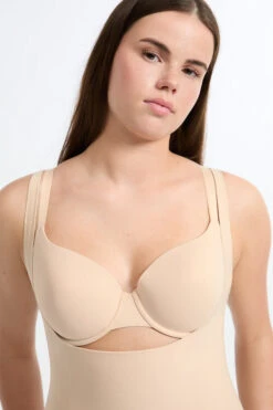 Nahtloses Shapewear Unterkleid für Bauch, Hüfte & Schenkel – Beige -Etam Verkäufe 652112083 c