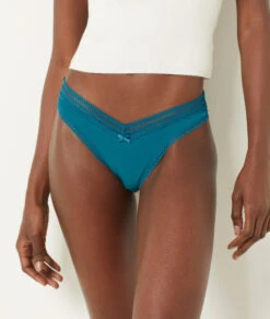 Tanga Power V-shape avec Détails en Dentelle Bleu Canard