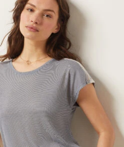 Damen Pyjama-Top Marineblau mit Spitze – Ultraweiches Kurzarm-Schlafshirt