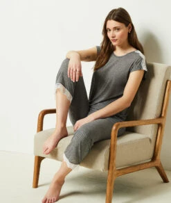 7/8 Pyjamahose für Damen in Grau mit eleganter Spitze