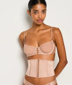 Seiden Taillengürtel Blush – Luxuriöses Couture Accessoire 7 Seiden Taillengürtel Blush – Luxuriöses Couture Accessoire -Etam Verkäufe 652766294 6