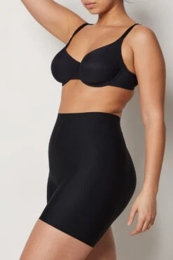 Push-up Panty Schwarz mit hoher Taille für eine perfekte Silhouette