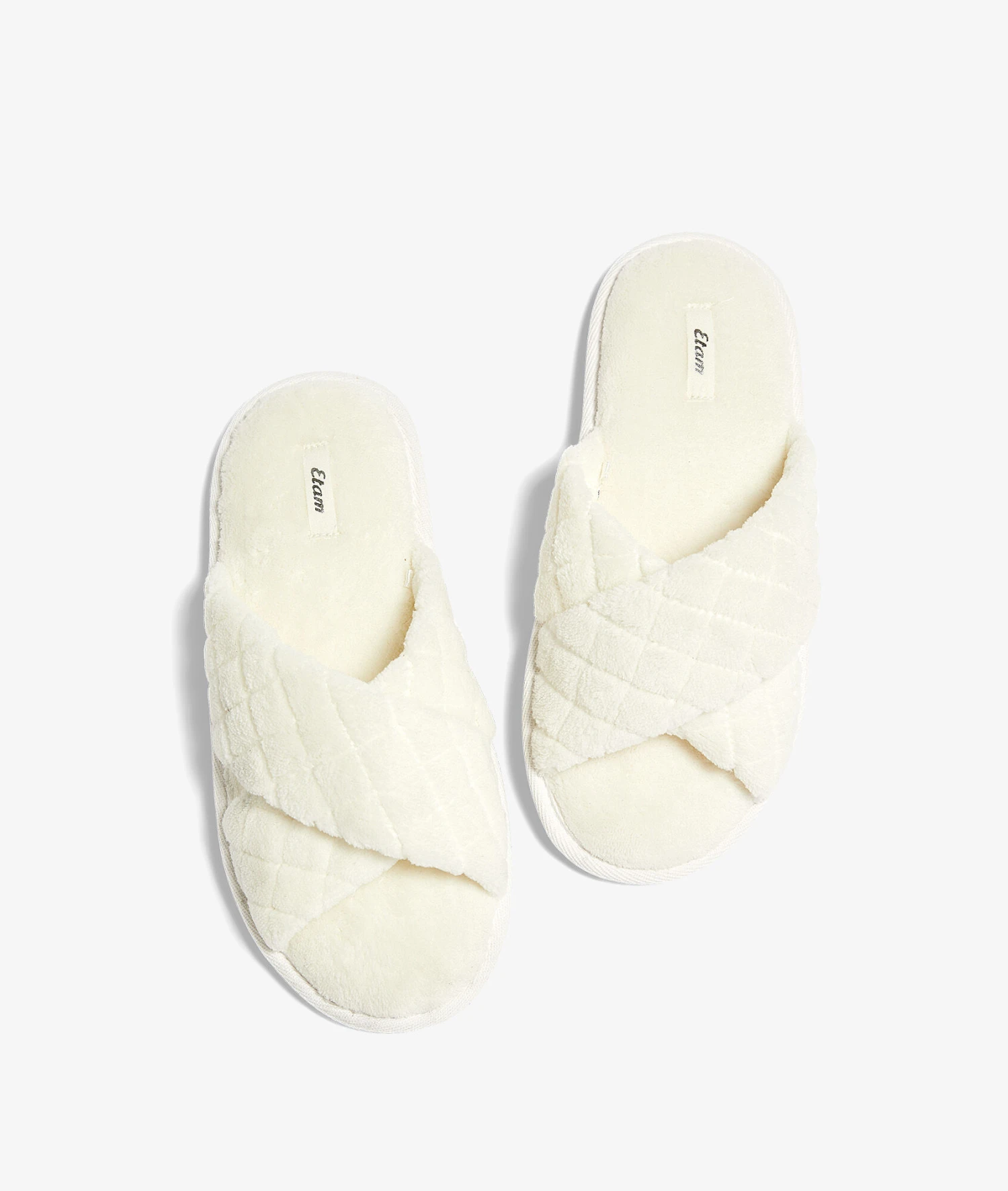 Luxuriöse Damen Hausschuhe in Weiß – Flauschige Kunstfell Pantoffeln 4 Luxuriöse Damen Hausschuhe in Weiß – Flauschige Kunstfell Pantoffeln – Bild 4