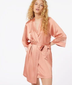 Elegantes Satin Negligé DUNE mit edlen Spitzendetails & Bindegürtel