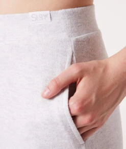 Weiche Pyjamahose in Grau – Nachhaltiger Schlafkomfort für Damen 8 Weiche Pyjamahose in Grau – Nachhaltiger Schlafkomfort für Damen -Etam Verkäufe 653541302 b