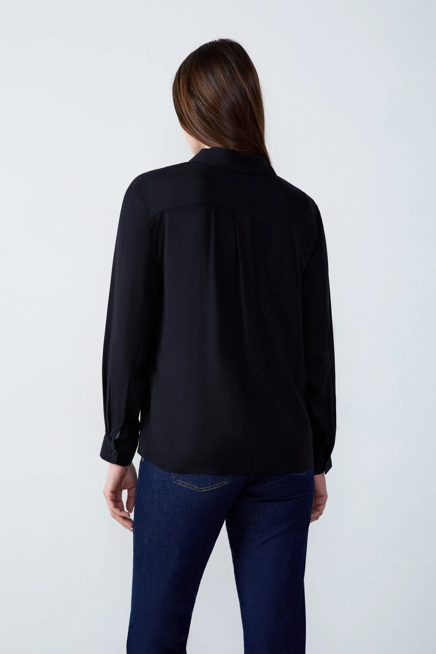 Hemd Mit V-Ausschnitt SCHWARZ 3 Hemd Mit V-Ausschnitt SCHWARZ – Bild 3