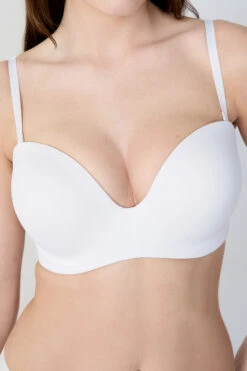 Mikrofaser Bandeau BH mit abnehmbaren Trägern – Unsichtbarer Halt in Ecru 7 Mikrofaser Bandeau BH mit abnehmbaren Trägern – Unsichtbarer Halt in Ecru -Etam Verkäufe 653575880 c