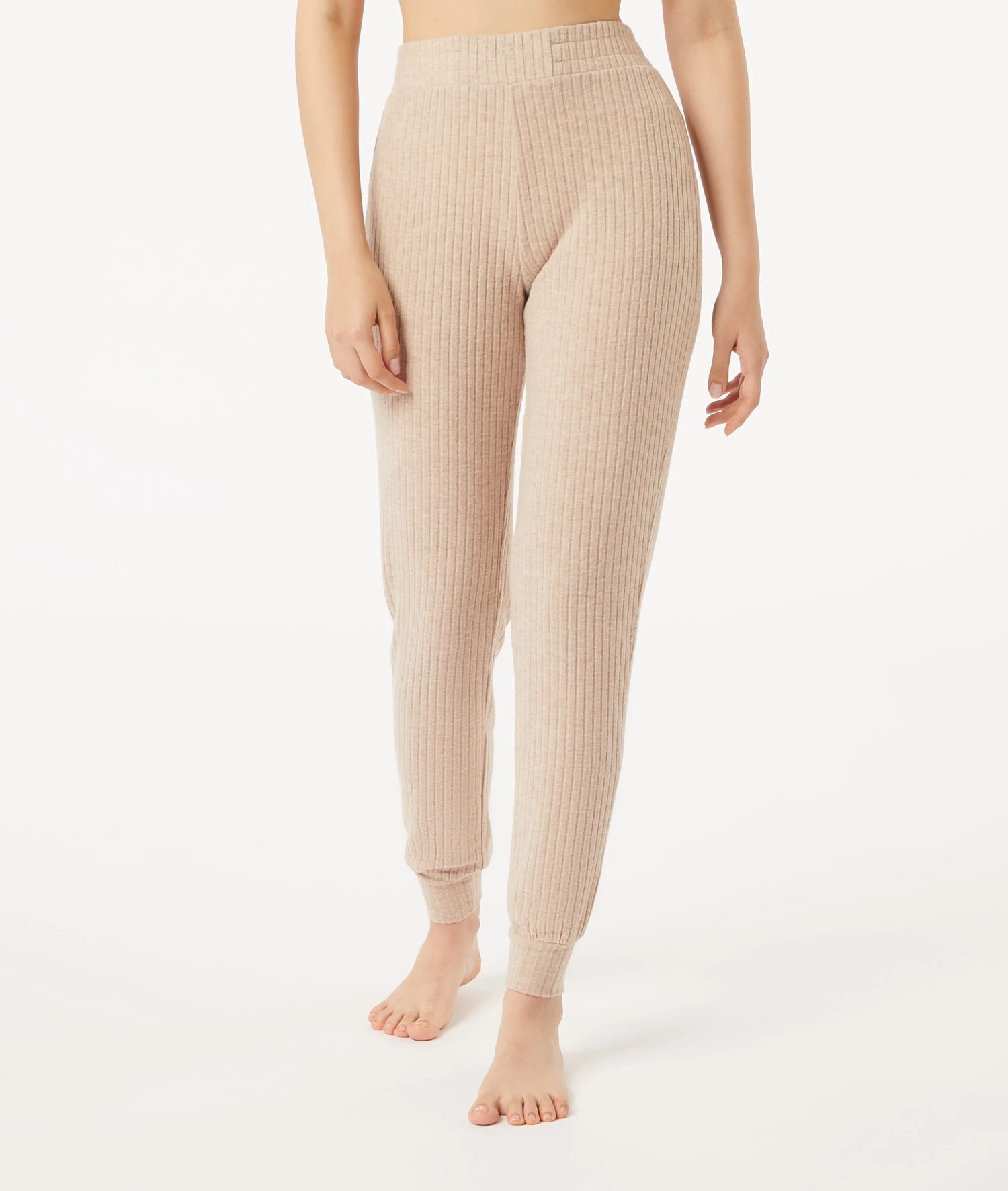 Kuschelige Damen Loungehose in Taupe - Weiche Jogginghose mit hoher Taille 1 Kuschelige Damen Loungehose in Taupe - Weiche Jogginghose mit hoher Taille