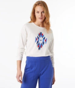 Besticktes Langarm-Pyjamaoberteil aus nachhaltiger Bio-Baumwolle