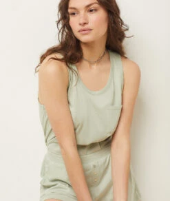 Grünes Ärmelloses Pyjama-Oberteil – Komfortables Schlafshirt für Damen