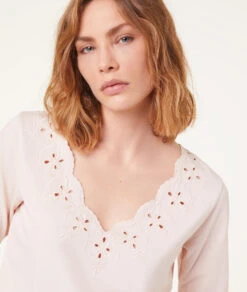 T-Shirt Mit Langen Ärmeln Und Durchbrochenen Details BLUSH