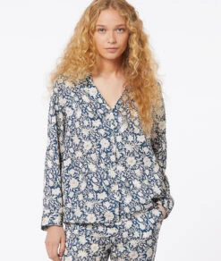 IRIS Satin-Pyjamahemd in Marineblau mit floralem Print