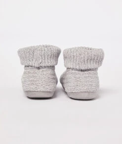 Kuschelige Haustiefel aus grobem Chenille-Strick – Hellgrau 9 Kuschelige Haustiefel aus grobem Chenille-Strick – Hellgrau -Etam Verkäufe 653799503 c