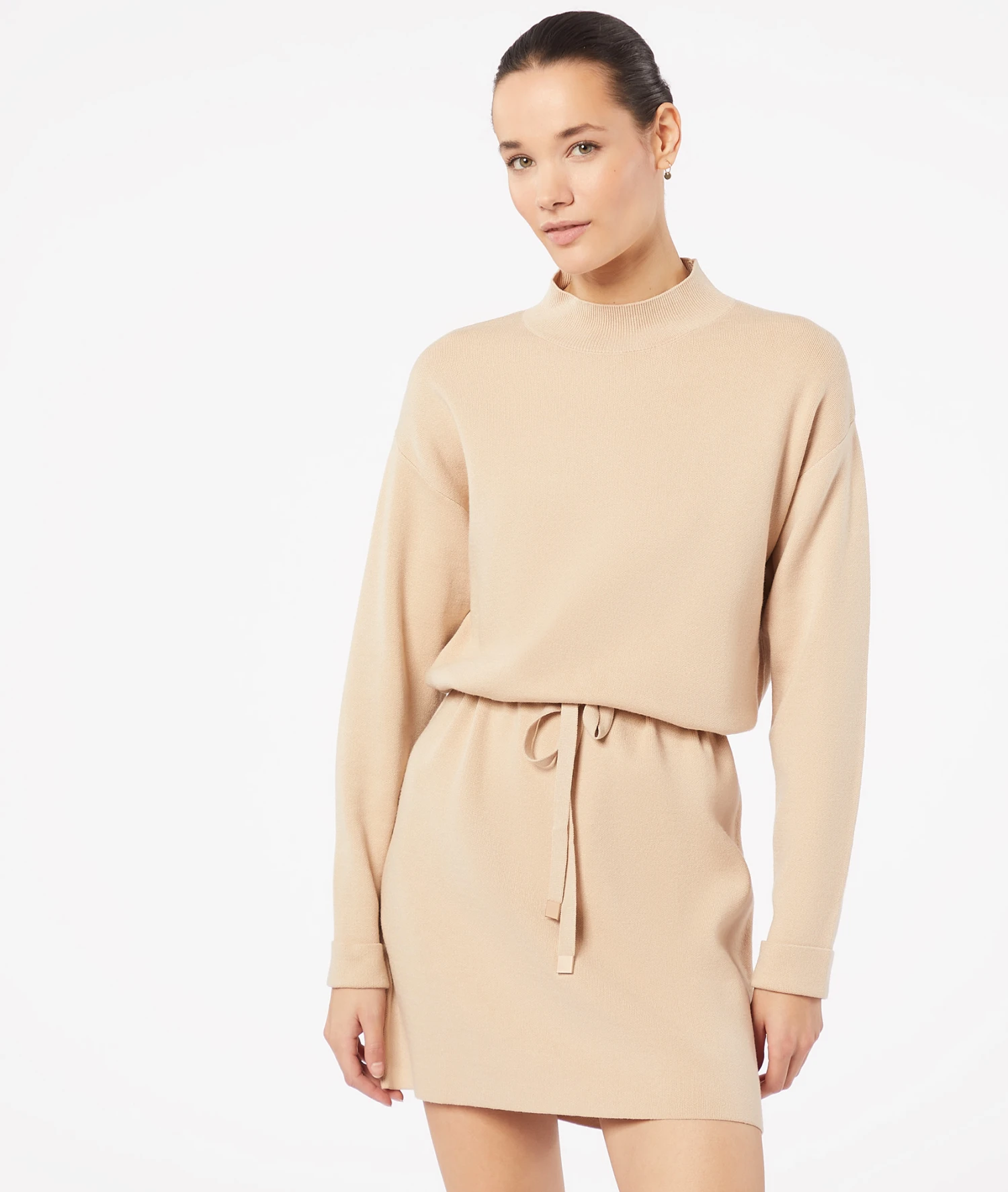 Pulloverkleid Aus Strick Mit Kordel In Der Taille DUNE 5 Pulloverkleid Aus Strick Mit Kordel In Der Taille DUNE – Bild 5