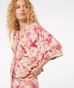 Elegantes Satin Pyjamahemd mit Print und 3/4-Ärmeln 9 Elegantes Satin Pyjamahemd mit Print und 3/4-Ärmeln -Etam Verkäufe 653806490 c