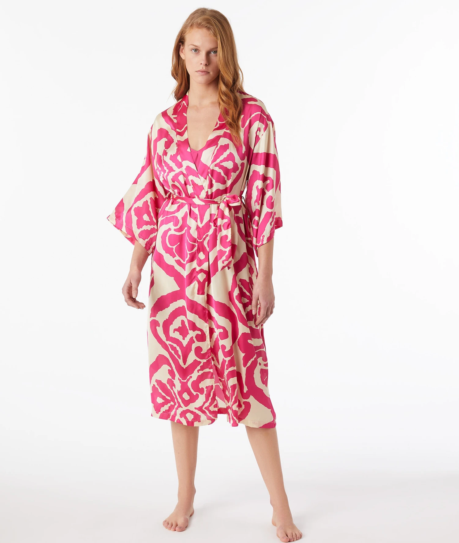 Elegantes Satin Kimono-Nachthemd mit Schimmer-Print in Fuchsia 5 Elegantes Satin Kimono-Nachthemd mit Schimmer-Print in Fuchsia – Bild 5