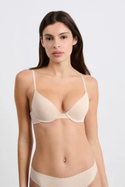 Tiefliegender Push-up BH N.2 – Nachhaltiger Halt für tiefe Ausschnitte