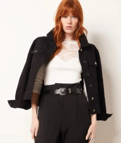 Damen T-Shirt mit Spitze & 3/4-Ärmeln - Elegantes Ecru Ripp-Top