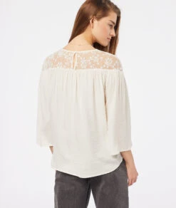 Ecru Bluse mit 3/4-Ärmeln und edlen Stickerei-Details -Etam Verkäufe 653867280 a