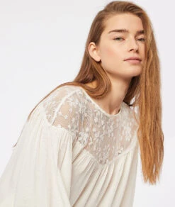 Ecru Bluse mit 3/4-Ärmeln und edlen Stickerei-Details -Etam Verkäufe 653867280 c