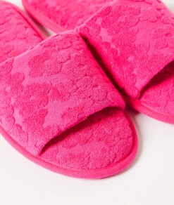 Bequeme Offene Hausschuhe für Damen in Bonbonrosa – Weicher Komfort für Zuhause 7 Bequeme Offene Hausschuhe für Damen in Bonbonrosa – Weicher Komfort für Zuhause -Etam Verkäufe 653900371 b