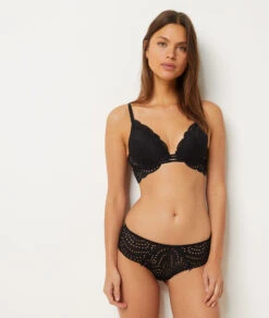 Damen Shorty mit Englischer Stickerei - Elegante Unterwäsche in Schwarz