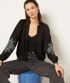 Jacke Mit Gestickten Details SCHWARZ