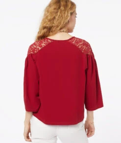 Garnet Red Cotton Blouse with Lace Detail and 3/4 Voluminous Sleeves -Etam Verkäufe 653931475 a