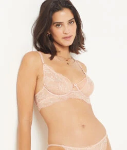 Blush Körbchen-BH – Eleganter Bügel-BH für Perfekten Halt