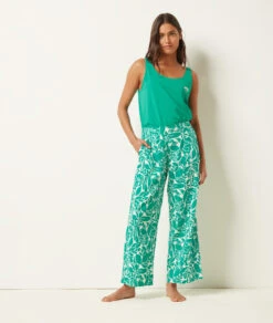 7/8 Damen Pyjamahose mit Modernem Print in Grün – Komfortabler Schlafgenuss