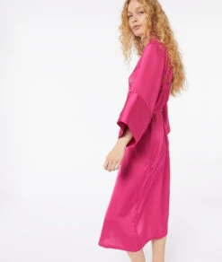 Elegant Fuchsia Satin Nightgown with Delicate Lace Detailing 7 Elegant Fuchsia Satin Nightgown with Delicate Lace Detailing -Etam Verkäufe 653957072 6