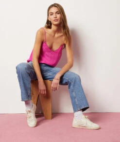 Caraco Mit Gestickten Details FUCHSIA