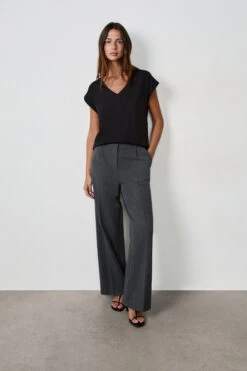 Noir T-Shirt Mit V-Ausschnitt Aus 100 % Bio-Baumwolle SCHWARZ -Etam Verkäufe 654000605 6