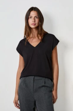 Noir T-Shirt Mit V-Ausschnitt Aus 100 % Bio-Baumwolle SCHWARZ