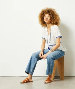 Bluse Mit Gestickten Details WEIß