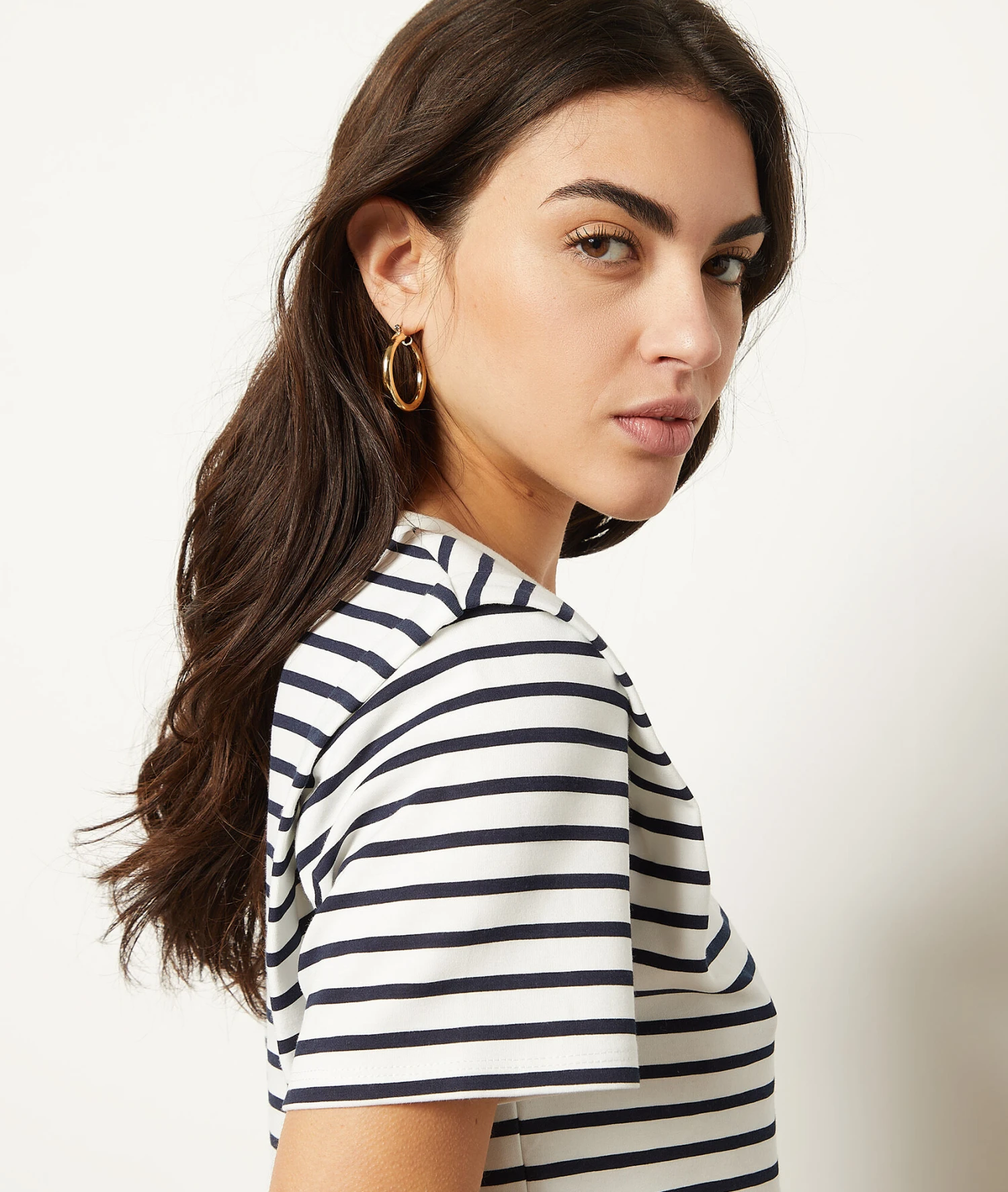 Gestreiftes T-Shirt Mit Kurzen Ärmeln WEISS 5 Gestreiftes T-Shirt Mit Kurzen Ärmeln WEISS – Bild 5