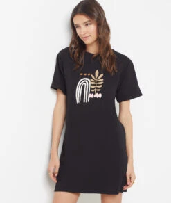 Bequemes Damen Nachthemd aus 100% reiner Baumwolle in Schwarz