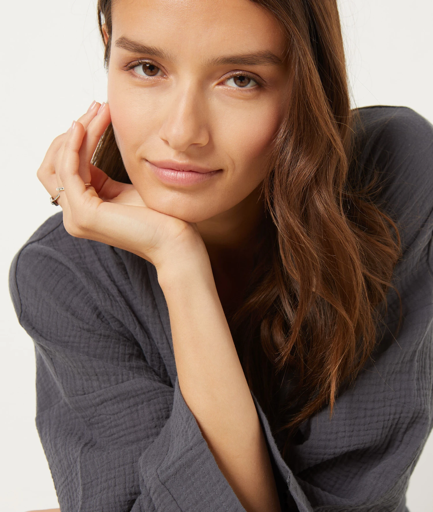 Damen Nachthemd aus 100% reiner Baumwolle - Komfortables Schlafshirt in Anthrazit 1 Damen Nachthemd aus 100% reiner Baumwolle - Komfortables Schlafshirt in Anthrazit