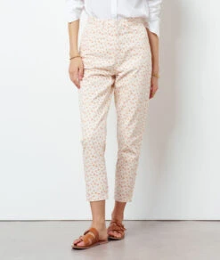 Karottenjeans Mit Gestickten Details ECRU 9 Karottenjeans Mit Gestickten Details ECRU -Etam Verkäufe 654071539 c